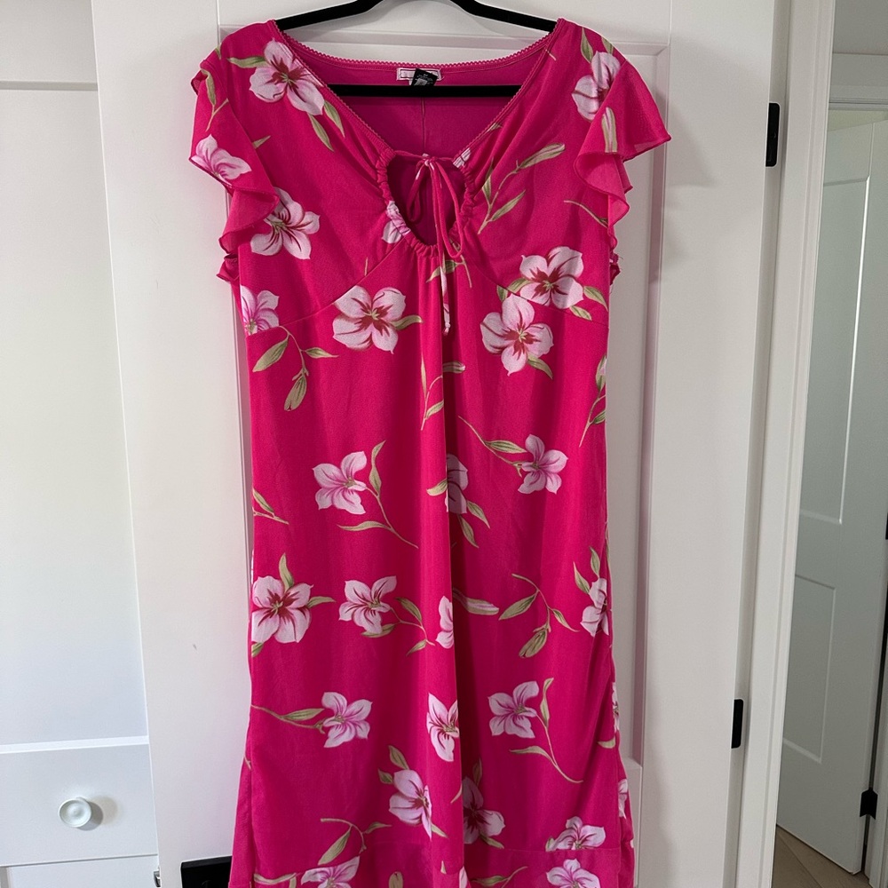 Vibrant Floral Midi Dress in Pink
